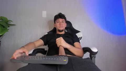 Valentino online show from 20, 3, 2026