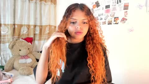 Snapshot of valientegirl_ chatting on 31, 1, 2025 VALIENTE online show from 31, 1, 2025