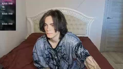 Shiro online show from 25, 7, 2026