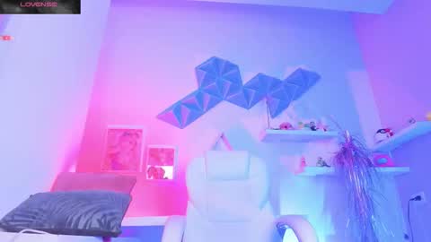 Snapshot of valkiria_ponce chatting on 24, 10, 2025 Valkiria online show from 24, 10, 2025
