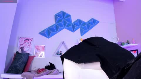 Snapshot of valkiria_ponce chatting on 13, 4, 2026 Valkiria online show from 13, 4, 2026