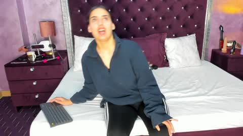 Valerie Val V online show from 24, 1, 2025