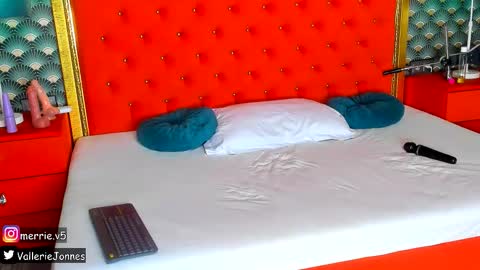 Valerie Val V online show from 22, 2, 2026