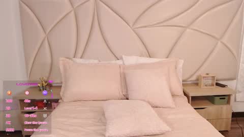 Vallery online show from 5, 1, 2025