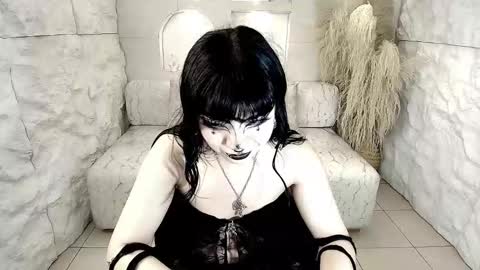 vampkitty_r online show from 11, 2, 2026