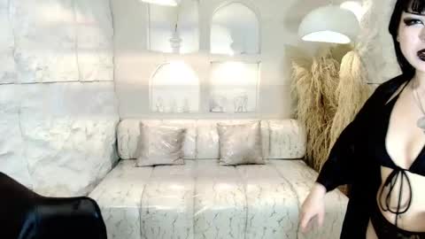 vampkitty_r online show from 12, 2, 2026