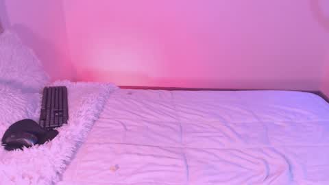 Snapshot of vampy__cinna chatting on 8, 1, 2025 Cinnamon online show from 8, 1, 2025