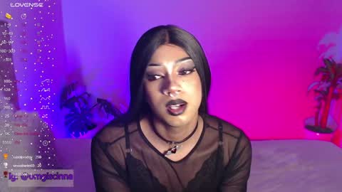 Snapshot of vampy__cinna chatting on 7, 3, 2025 Cinnamon online show from 7, 3, 2025