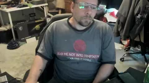 Snapshot of vandonh chatting on 4, 6, 2026 vandonh online show from 4, 6, 2026