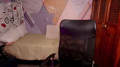 vane_latin18 online show from 6, 5, 2026