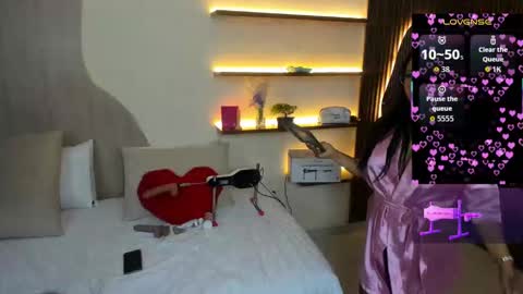 Snapshot of vane_lips chatting on 19, 9, 2025 V A N E  online show from 19, 9, 2025