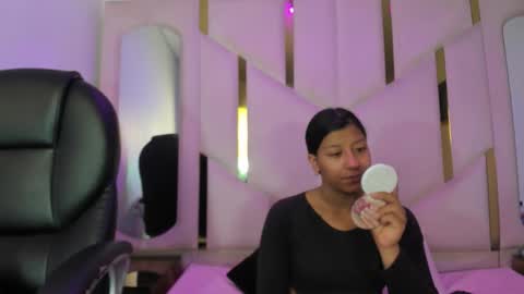 Snapshot of vanelin18 chatting on 24, 4, 2026 Vane online show from 24, 4, 2026