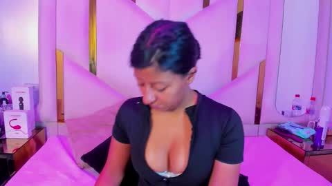 Snapshot of vanelin18 chatting on 28, 4, 2026 Vane online show from 28, 4, 2026