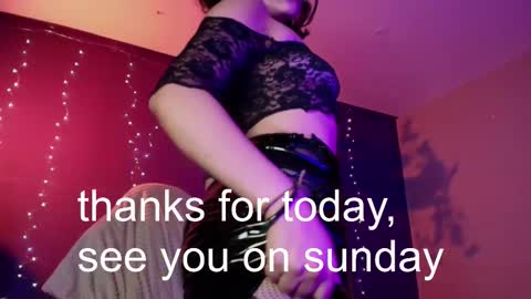 Snapshot of vanelope11 chatting on 4, 11, 2025 Vanelope online show from 4, 11, 2025