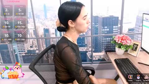 Snapshot of vanesa_19_ chatting on 6, 10, 2025 VANESA online show from 6, 10, 2025