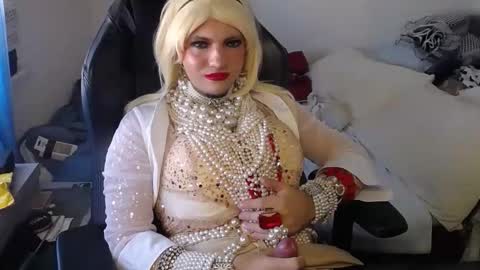 Snapshot of vanesacrossri chatting on 16, 10, 2025 vanesacrossri online show from 16, 10, 2025
