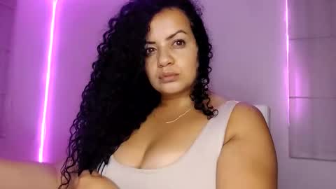 Snapshot of vanesam chatting on 6, 3, 2026 vanessa and samantha online show from 6, 3, 2026