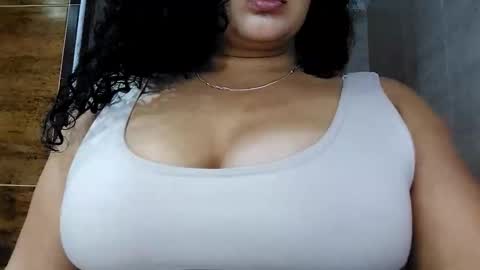 Snapshot of vanesam chatting on 22, 3, 2026 vanessa and samantha online show from 22, 3, 2026