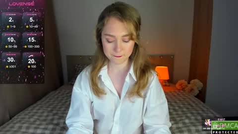 Snapshot of vanessa_maes chatting on 10, 2, 2025 Vanessa Maes online show from 10, 2, 2025