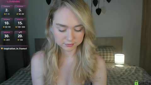 Snapshot of vanessa_maes chatting on 8, 10, 2025 Vanessa Maes online show from 8, 10, 2025