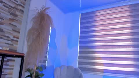 Vanessa Novvoa online show from 20, 1, 2025