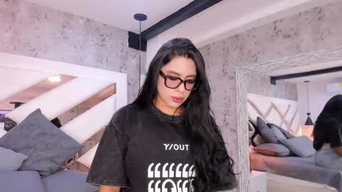 Vanessa  online show from 16, 5, 2026