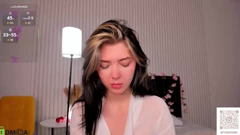 Snapshot of vanessa_walters chatting on 17, 9, 2025 Vanessa Walters online show from 17, 9, 2025