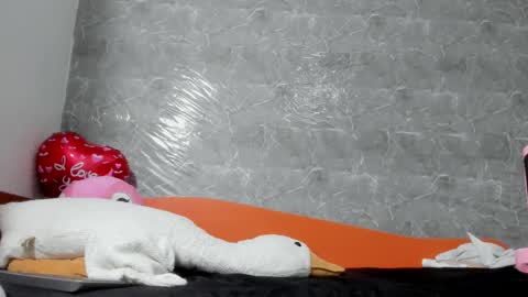 vanessaadol online show from 10, 3, 2025