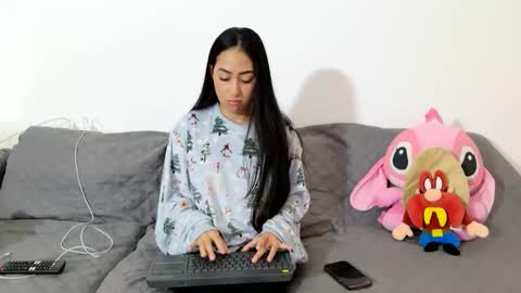 vanessaadol online show from 25, 2, 2026