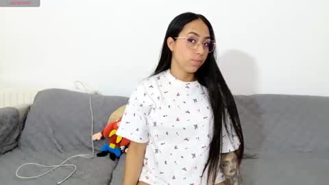 vanessaadol online show from 11, 6, 2026