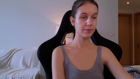 vanessa online show from 4, 1, 2025