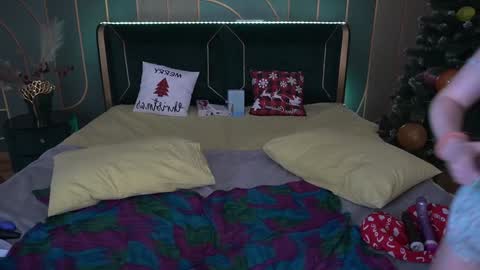 Snapshot of vanessabeautyy chatting on 15, 12, 2024 vanessabeautyy online show from 15, 12, 2024