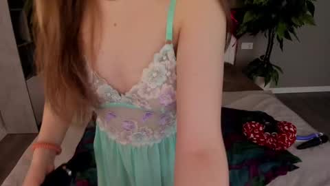 Snapshot of vanessabeautyy chatting on 4, 3, 2025 vanessabeautyy online show from 4, 3, 2025