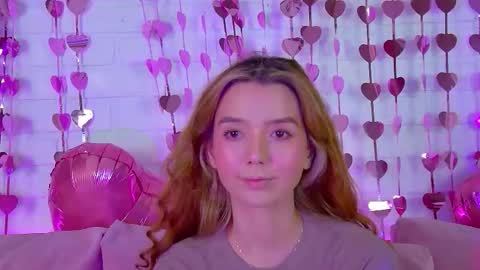 Snapshot of vanessavienne chatting on 15, 2, 2026 VanessaVienne online show from 15, 2, 2026