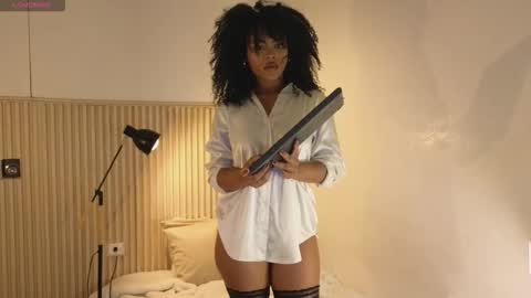 Snapshot of vanestrauss chatting on 20, 2, 2026 New account follow me online show from 20, 2, 2026