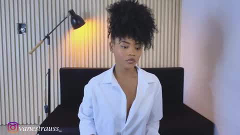 Snapshot of vanestrauss chatting on 20, 3, 2026 New account follow me online show from 20, 3, 2026