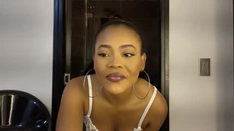 Snapshot of vanestrauss chatting on 25, 3, 2026 New account follow me online show from 25, 3, 2026