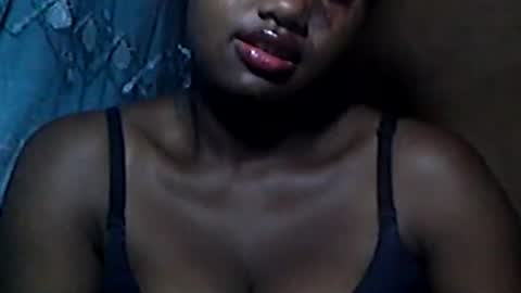 Snapshot of vaniah321 chatting on 14, 1, 2025 vaniah321 online show from 14, 1, 2025