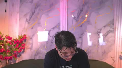 vanilla_hot_ online show from 16, 12, 2025