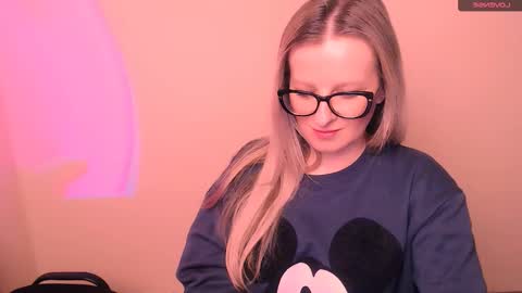 Mia online show from 16, 2, 2026