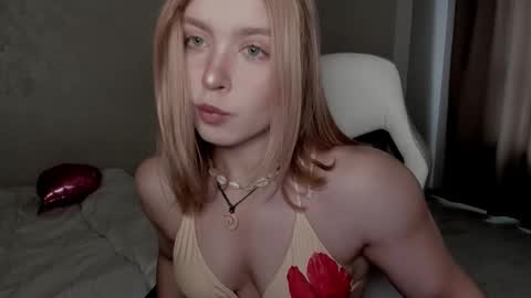 Snapshot of vanillalivitski chatting on 21, 9, 2025 Vanilla online show from 21, 9, 2025