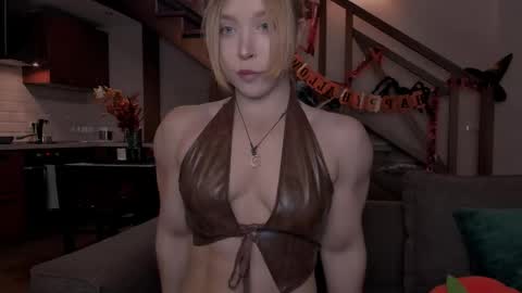 Snapshot of vanillalivitski chatting on 23, 10, 2025 Vanilla online show from 23, 10, 2025