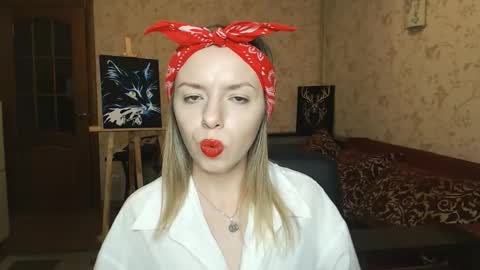 Snapshot of vanillamuffin chatting on 19, 2, 2025 VanillaMuffin online show from 19, 2, 2025