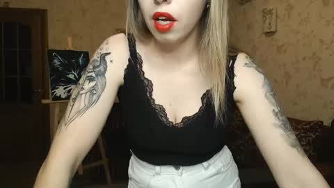 Snapshot of vanillamuffin chatting on 1, 3, 2025 VanillaMuffin online show from 1, 3, 2025