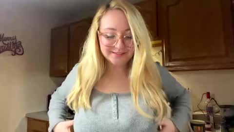 vanillapuddingpie online show from 11, 12, 2024