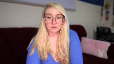 vanillapuddingpie online show from 26, 2, 2025