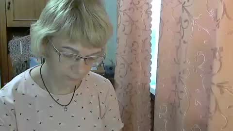 Snapshot of vanillaxcreamy chatting on 8, 12, 2024 Vanillaxcreamy online show from 8, 12, 2024