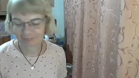 Snapshot of vanillaxcreamy chatting on 12, 12, 2024 Vanillaxcreamy online show from 12, 12, 2024