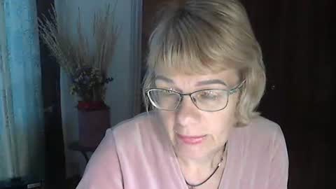 Snapshot of vanillaxcreamy chatting on 7, 1, 2025 Vanillaxcreamy online show from 7, 1, 2025