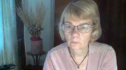 Snapshot of vanillaxcreamy chatting on 12, 1, 2025 Vanillaxcreamy online show from 12, 1, 2025